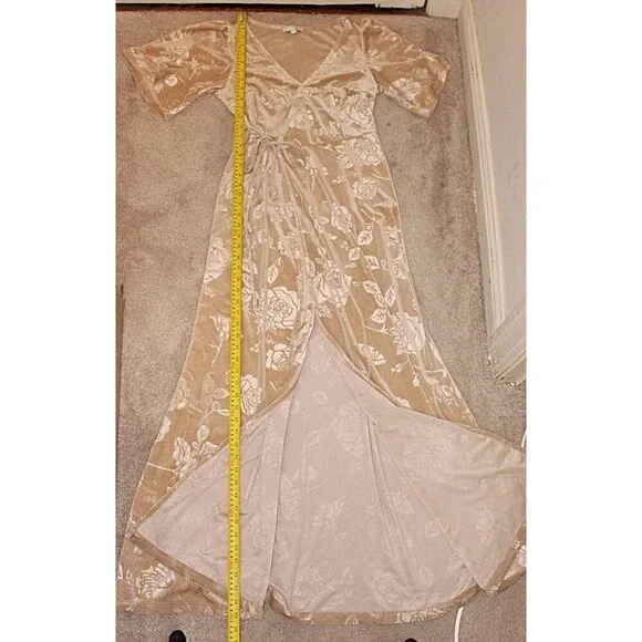 Baltic Born - Matthews Embossed Velvet Maxi Dress in Champagne, Small - Picture 8 of 11